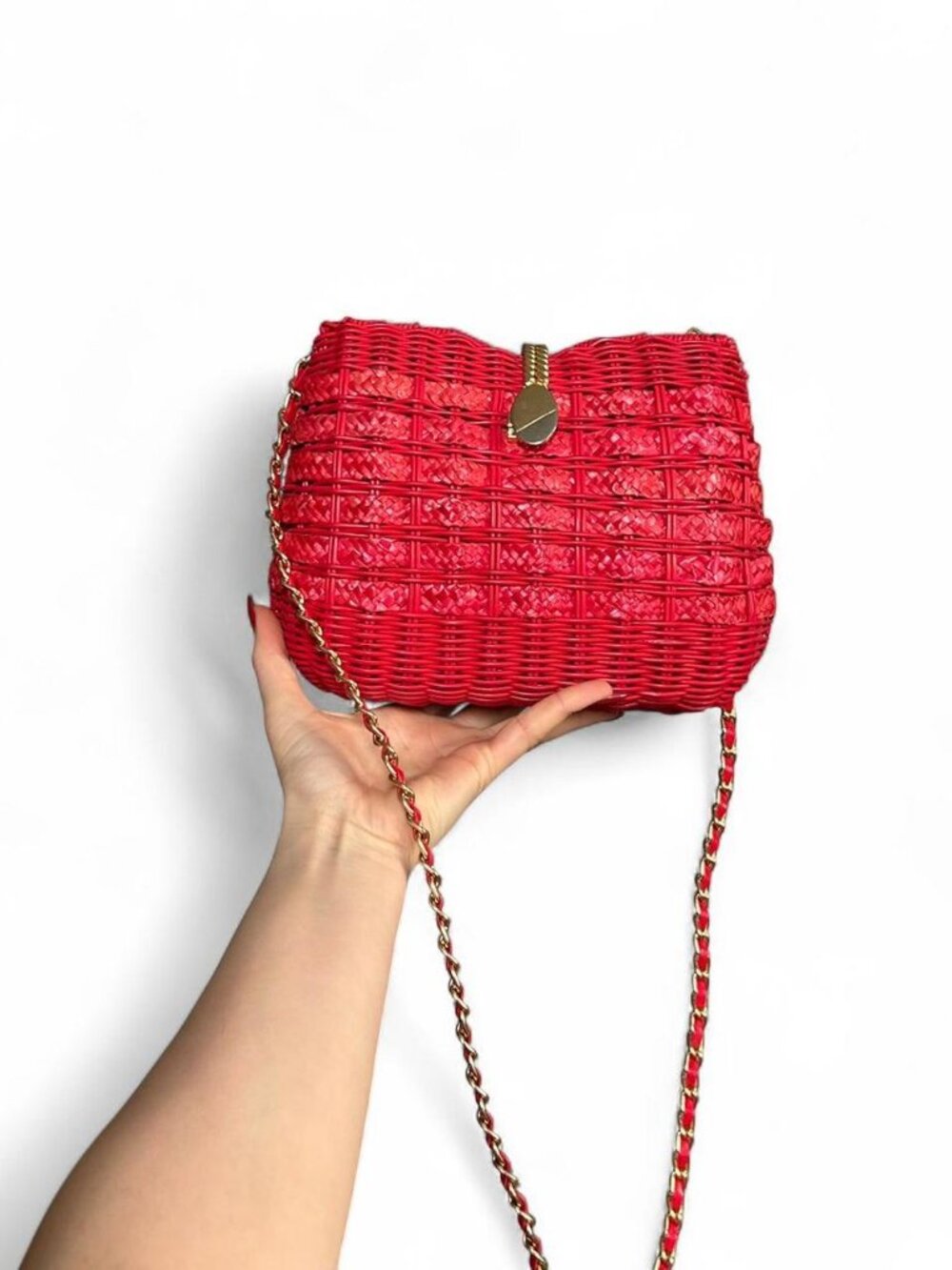 Vintage y2k reddish/fuchsia wicker purse with gold chain strap wicker
